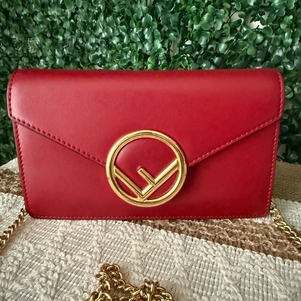 Fendi Leather Red F Crossbody Bag/ Belt Bag - Picture 3 of 9